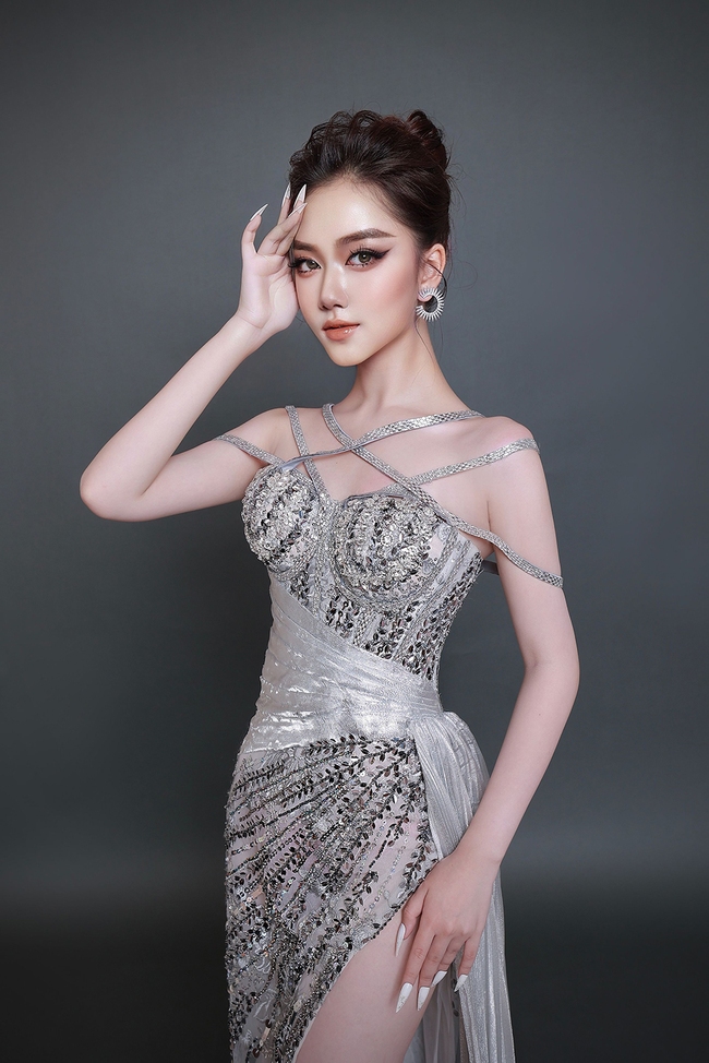 Nguyễn Vũ Thoại Nghi diện dạ hội của NTK Brian Võ thi Miss Teen Universe 2022  - Ảnh 4.