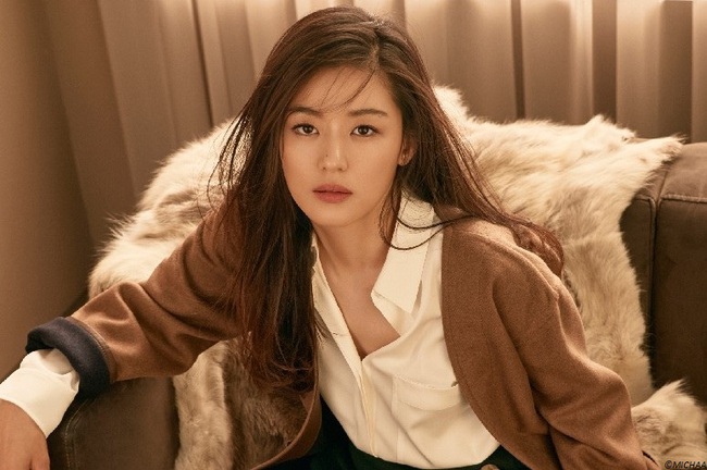 Jun Ji Hyun hóa nữ thần Giáng sinh trong bộ ảnh mới - Ảnh 7.