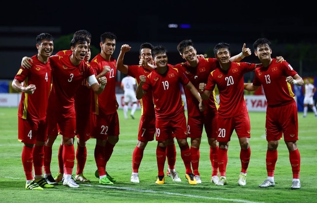Giàu như Qatar còn thua thảm, tuyển bóng đá Việt Nam mơ gì ở World Cup? - Ảnh 3.