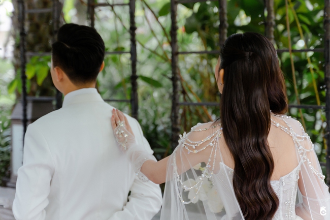 Ngân Anh và chồng biên tập viên khoe visual xịn xò cùng loạt khoảnh khắc hạnh phúc trong đám cưới  - Ảnh 6.