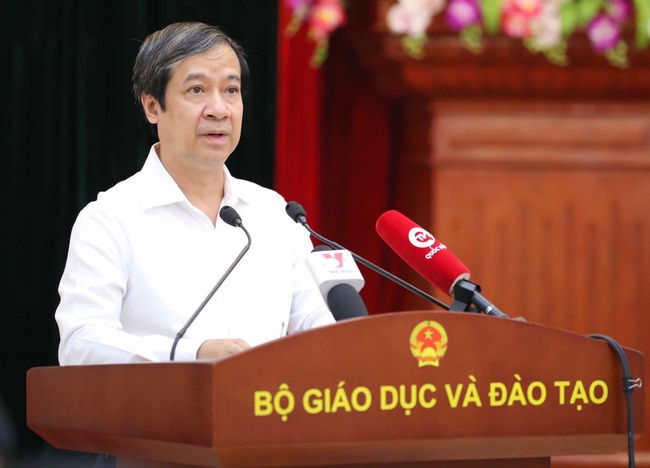 Bộ trưởng Nguyễn Kim Sơn: Sứ mệnh của nhà giáo là kiến tạo các giá trị cao đẹp cho con người - Ảnh 2.