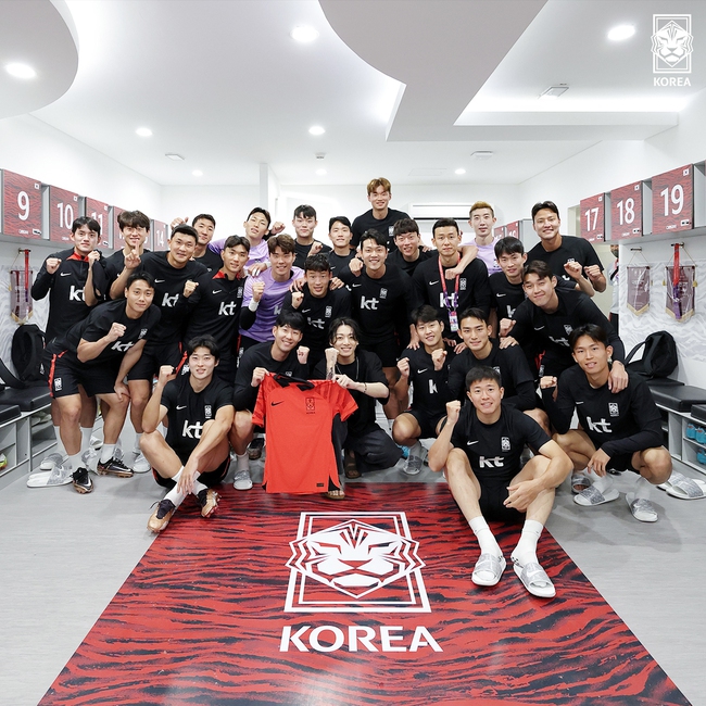 Jungkook BTS gặp đội tuyển quốc gia Hàn Quốc tại World Cup 2022 - Ảnh 3.