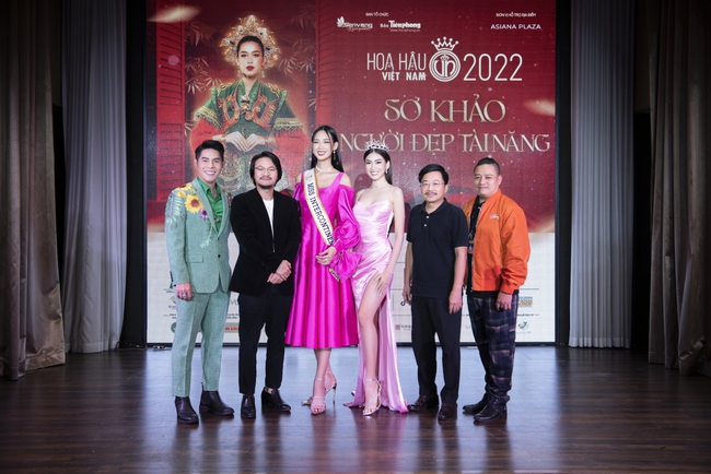 Sơ khảo Người đẹp tài năng Hoa hậu Việt Nam 2022 và những màn trình diễn ấn tượng - Ảnh 2.