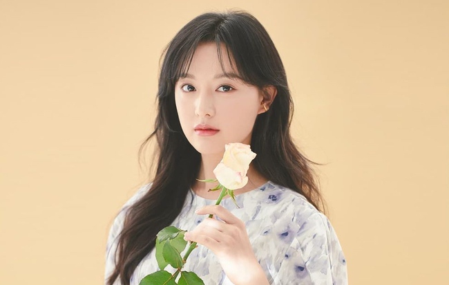 Kim Ji Won sẽ trở thành “Nữ hoàng nước mắt” của nam thần Kim Soo Hyun? - Ảnh 1.