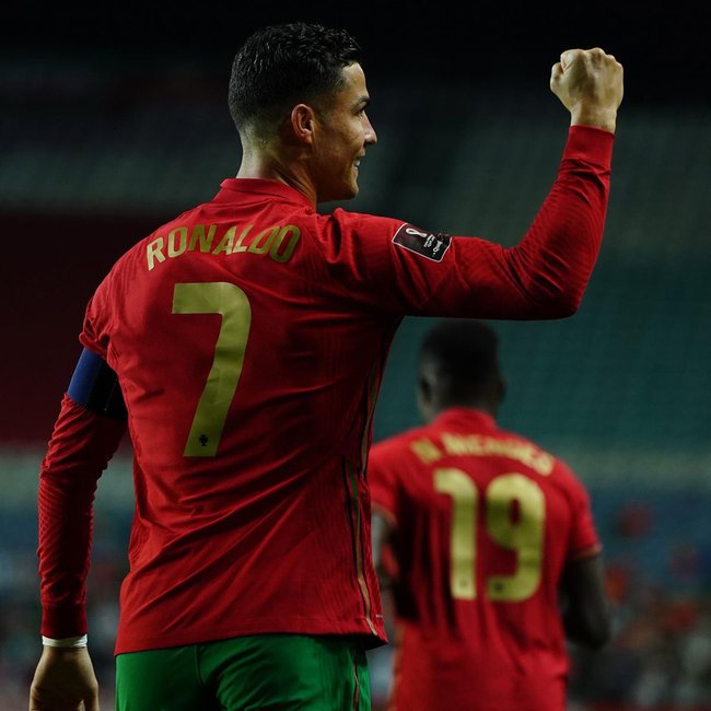 World Cup 2022: Canh bạc tất tay của Ronaldo - Ảnh 3.