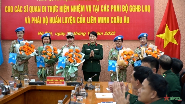 Việt Nam lần đầu tiên cử sĩ quan gìn giữ hòa bình tham gia phái bộ của Liên minh châu Âu - Ảnh 1.
