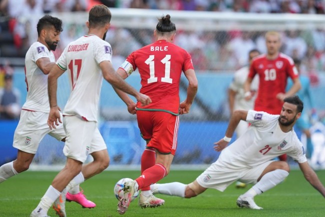 ĐIỂM NHẤN xứ Wales 0-2 Iran: Bale không phải siêu nhân - Ảnh 3.