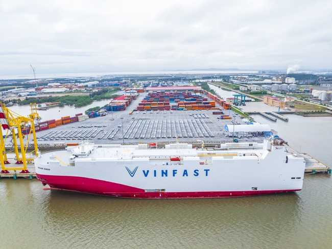 Lô VinFast VF 8 nghìn tỷ được chở bằng tàu riêng sang Mỹ: Chỉ là phần rất nhỏ giao trước - Ảnh 2.