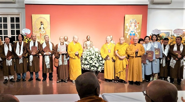(Tin chủ nhật) Khai mạc Triển lãm mỹ thuật Phật giáo 'Sen đầu hạ' - Ảnh 2.