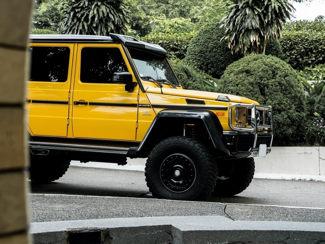 Đại lý tư nhân chào bán Mercedes-Benz G 63 6x6 cực hiếm: Kích thước khổng lồ, giá không dưới 1 triệu USD - Ảnh 2.