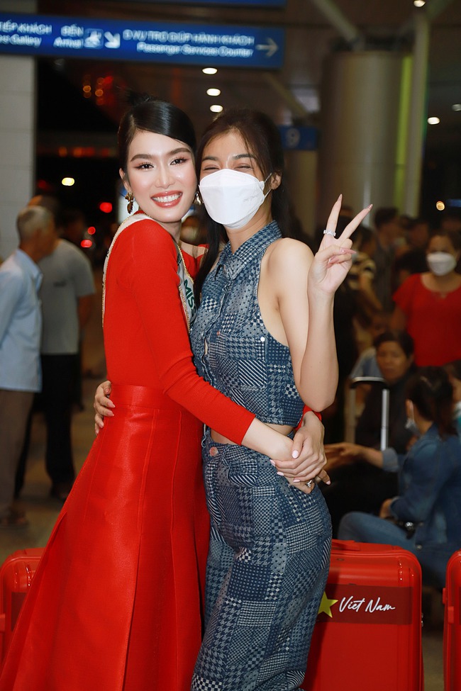 Á hậu Phương Anh lên đường sang Nhật Bản tham dự Miss International 2022 - Ảnh 8.