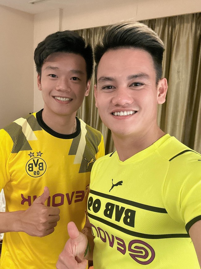 Bóng đá Việt Nam tối ngày 29/11: Thành Chung kêu gọi CĐV đồng hành trận Việt Nam vs Dortmund - Ảnh 1.