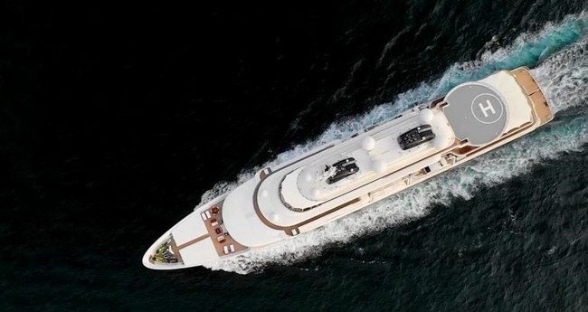 Cận cảnh du thuyền giá nửa tỷ USD, dài hơn cả sân bóng đá của Vương thất Qatar: Biểu tượng tột đỉnh của sự giàu sang ngự trị đại dương - Ảnh 4.