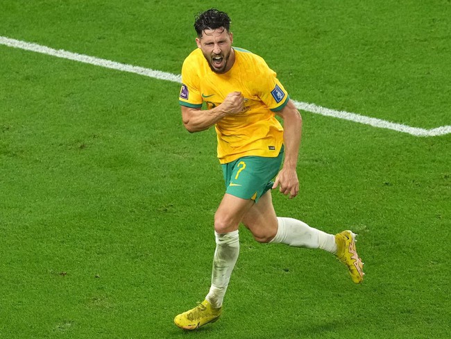 Mathew Leckie ghi bàn duy nhất, giúp Australia vượt qua vòng bảng World Cup 2022