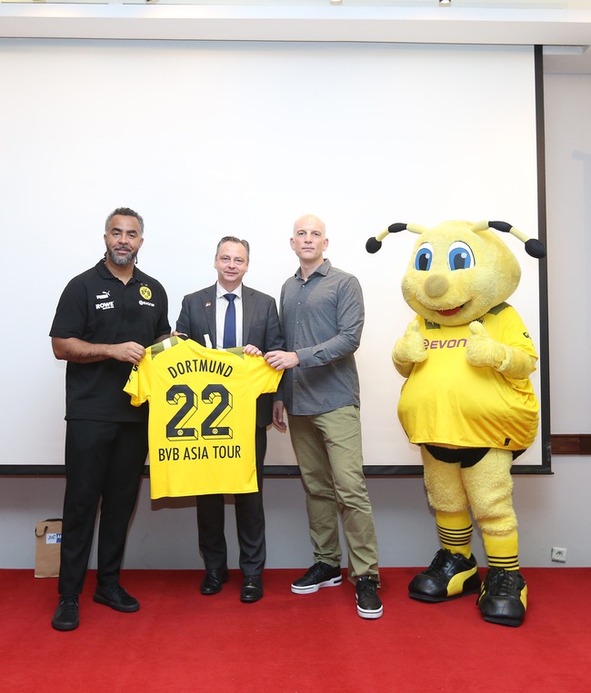Đại diện Borussia Dortmund truyền cảm hứng cho sinh viên tiêu biểu tại Hà Nội - Ảnh 4.