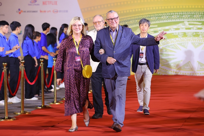 Sự kiện thảm đỏ Liên hoan phim Quốc tế Hà Nội lần thứ VI – 2022 - Ảnh 4.