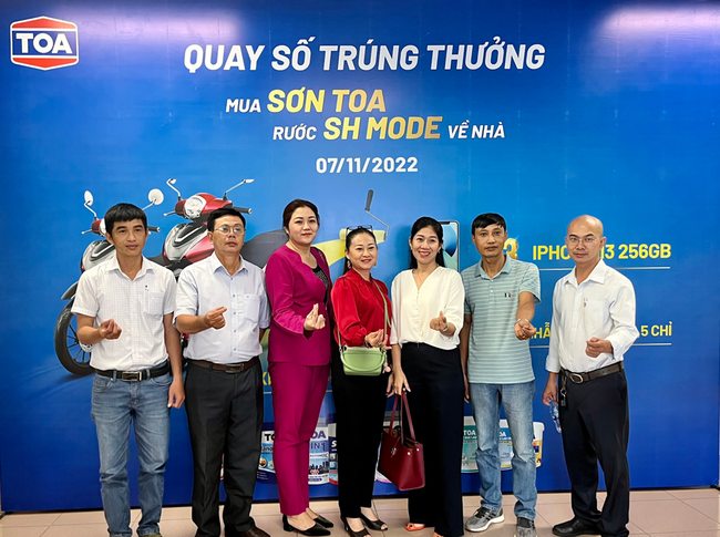 Kết quả quay số trúng thưởng chương trình &quot;Mua sơn TOA rước SH Mode về nhà&quot; - Ảnh 1.