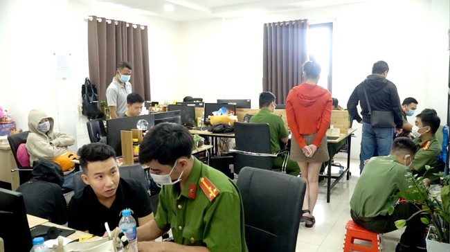 Thành phố Hồ Chí Minh: Thêm 13 nhân viên của một công ty bị khởi tố vì đòi nợ kiểu vu khống - Ảnh 1.
