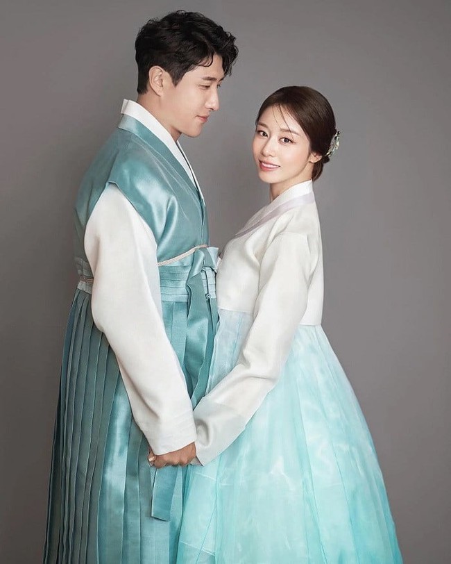 Ngắm loạt ảnh cưới đẹp như mơ của Jiyeon T-ara và chồng cầu thủ - Ảnh 11.