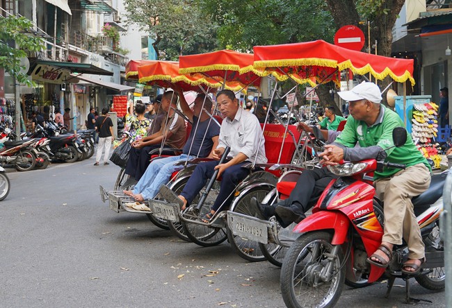 Xích lô - nét văn hóa du lịch Hà Nội  - Ảnh 4.
