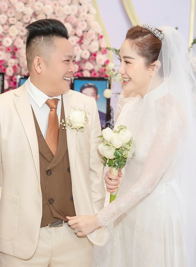 Sao Việt gặp sự cố trong hôn lễ: Bảo Thy bị sốt cao, một cô dâu suýt huỷ cưới vì bị bỏng  - Ảnh 5.