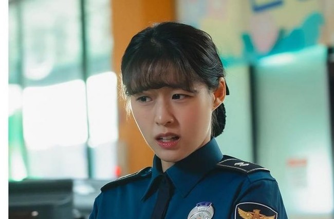 Không mê nổi visual 4 nữ chính phim Hàn 2022 này: Có cô bị dìm bởi makeup, riêng Park Min Young tong teo đến nản - Ảnh 9.