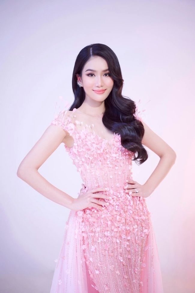 Giải trí 24h: Phương Anh trượt Top 15 Hoa hậu Quốc tế, Hà Anh Tuấn biểu diễn cùng huyền thoại Kitaro - Ảnh 1.