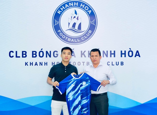 CLB Hà Nội, Hà Nội FC, Chun Jae Ho, V League, Lê Tiến Anh, Khánh Hòa