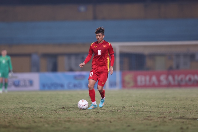 AFF Cup 2022: Tiến Dũng, Văn Đức nhiễm COVID-19 trước ngày sang Lào - Ảnh 1.
