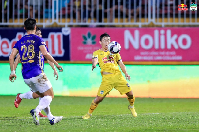 Tin nóng AFF Cup ngày 18/12: Quang Hải bắt nhịp nhanh với đội tuyển Việt Nam - Ảnh 4.
