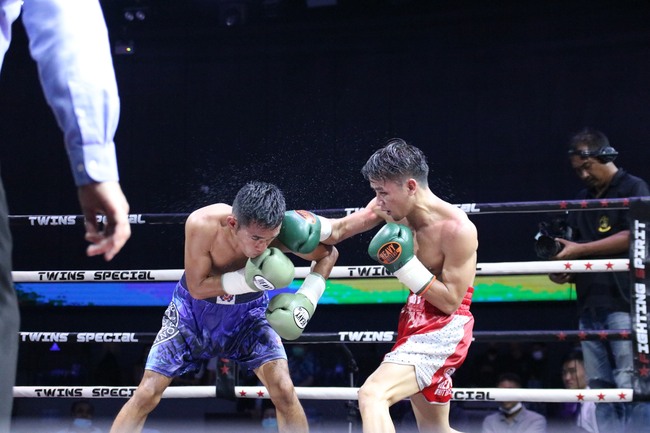 Lê Hữu Toàn bảo vệ thành công đai WBA châu Á - Ảnh 1.