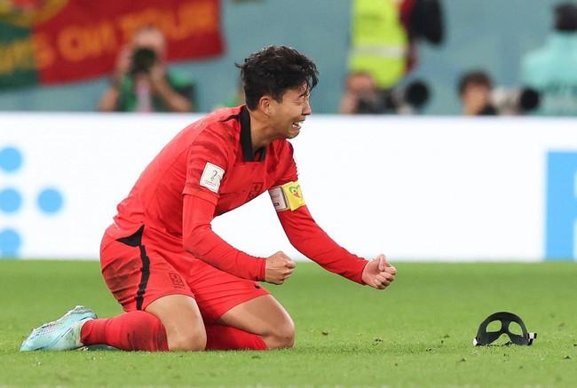 Chùm ảnh Hàn Quốc nín thở chờ trận Ghana vs Uruguay kết thúc - Ảnh 3.