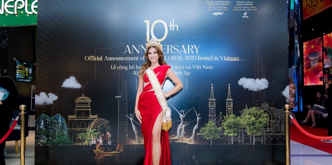 Miss Global 2022 Shane Tormes khoe nhan sắc ngày càng rực rỡ sau 6 tháng đăng quang  - Ảnh 1.