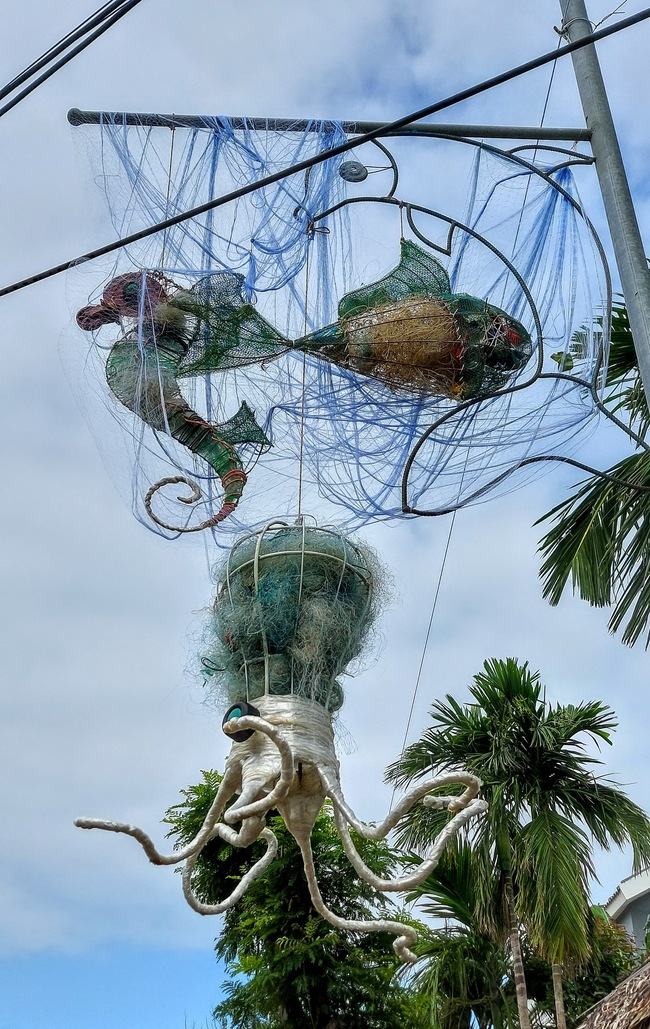 Festival nghệ thuật sắp đặt môi trường biển: Thông điệp ấn tượng từ rác thải - Ảnh 3.