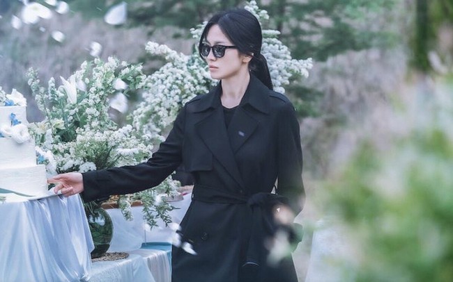 The Glory hứa hẹn thành bom tấn 18+: Song Hye Kyo có màn lột xác ngoạn mục nhất sự nghiệp, cảnh nóng và bạo lực nặng đô - Ảnh 2.