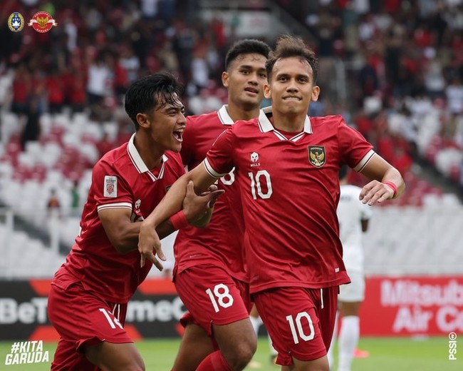 Kết quả bóng đá Indonesia 2–1 Campuchia: Thầy trò Shin Tae Yong ra quân thuận lợi - Ảnh 1.