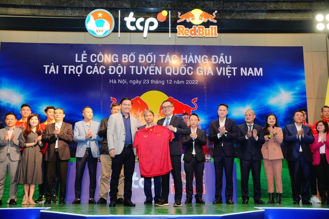 VFF, TCP, Red Bull