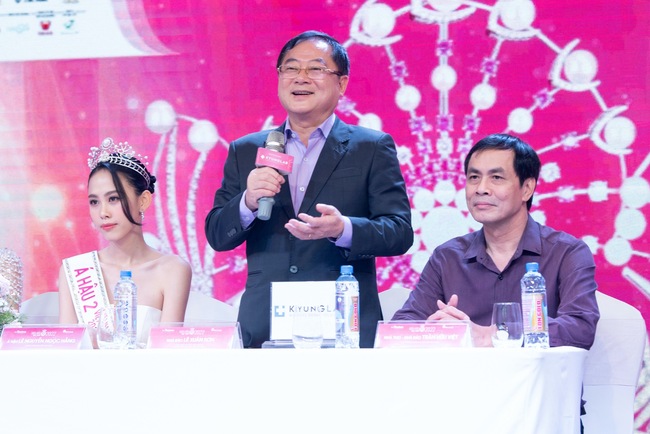 Trưởng BTC Hoa hậu Việt Nam: Top 3 là những cô gái tài sắc vẹn toàn - Ảnh 2.