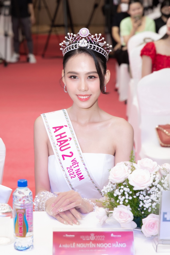 Cận visual của Top 3 Hoa hậu Việt Nam trong họp báo hậu đăng quang, ai chiếm spotlight nhất? - Ảnh 4.