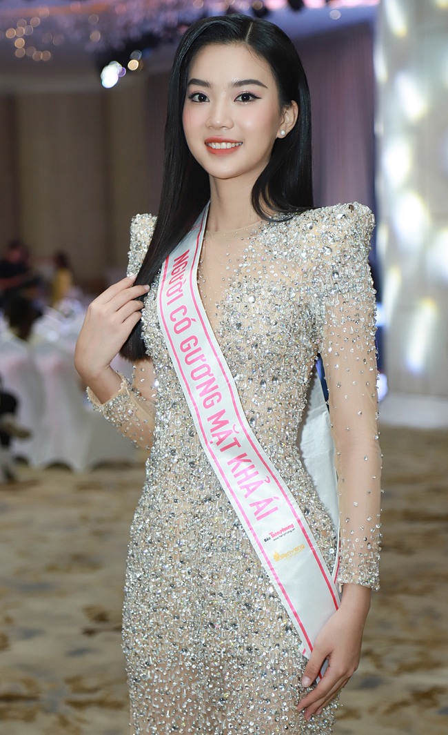 Top 3 Hoa hậu Việt Nam 2022 xuất hiện sau đêm Chung kết - Ảnh 13.