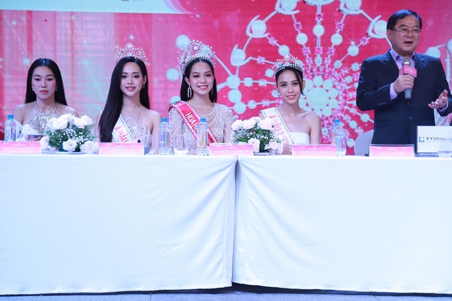 Top 3 Hoa hậu Việt Nam 2022 xuất hiện sau đêm Chung kết:  - Ảnh 5.