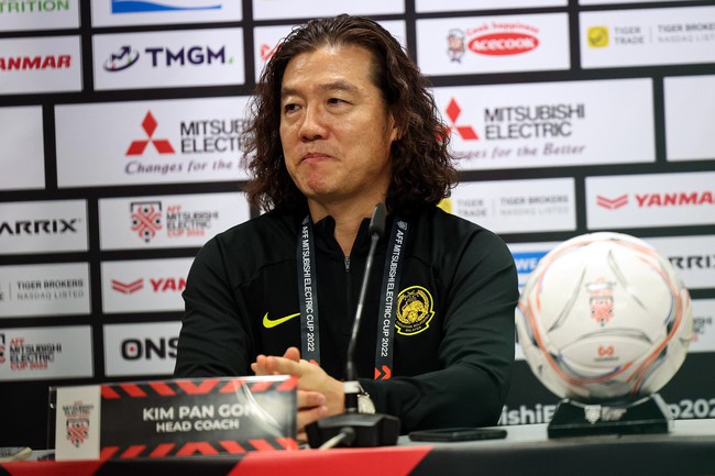 VIDEO AFF Cup ngày 25/12: HLV Malaysia quyết đua hiệu số, HLV Park Hang Seo đề nghị VFF - Ảnh 3.