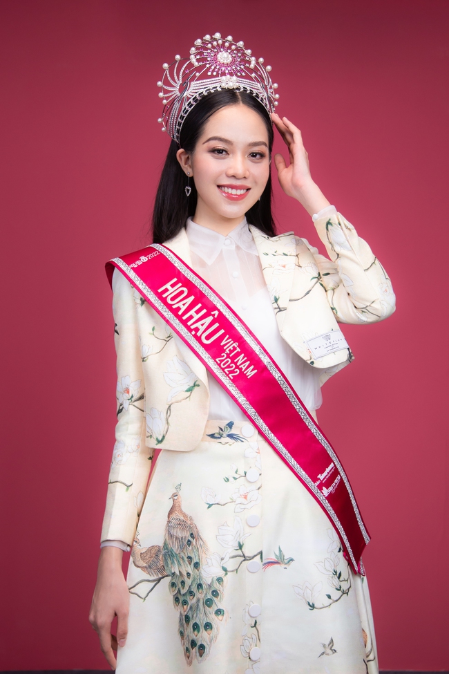 Gặp gỡ Top 3 Hoa hậu Việt Nam 2022: 'Tôi từng bị soi mói và miệt thị là bình hoa di động' - Ảnh 5.