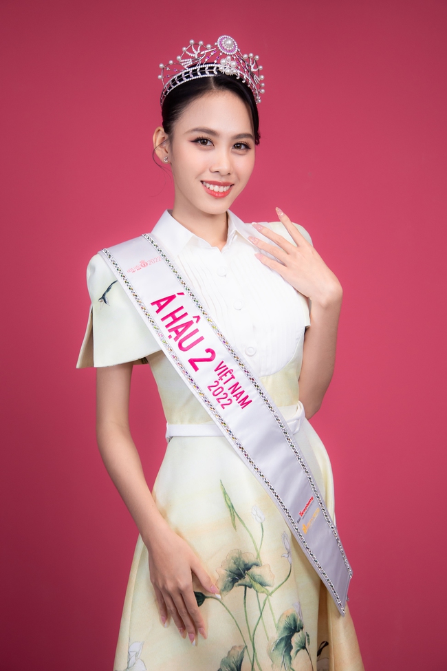 Gặp gỡ Top 3 Hoa hậu Việt Nam 2022: 'Tôi từng bị soi mói và miệt thị là bình hoa di động' - Ảnh 7.