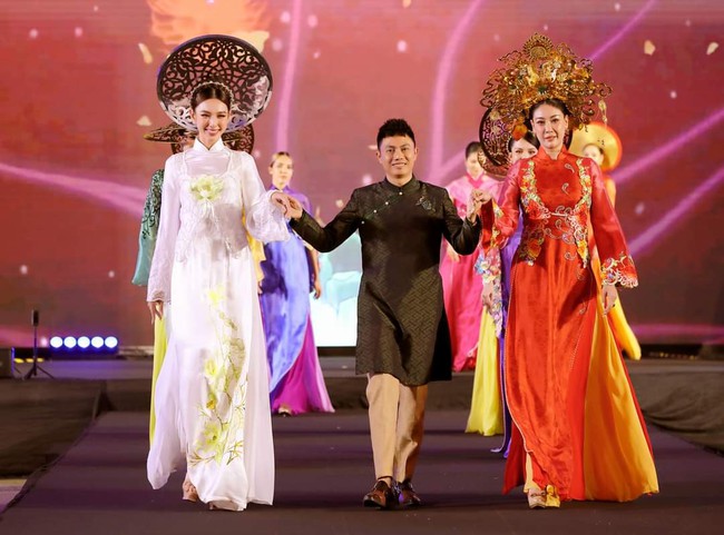 Nghệ nhân dệt lụa Trần Hữu Phương: 'Lụa Mã Châu mang ơn các nhà thiết kế thời trang' - Ảnh 6.