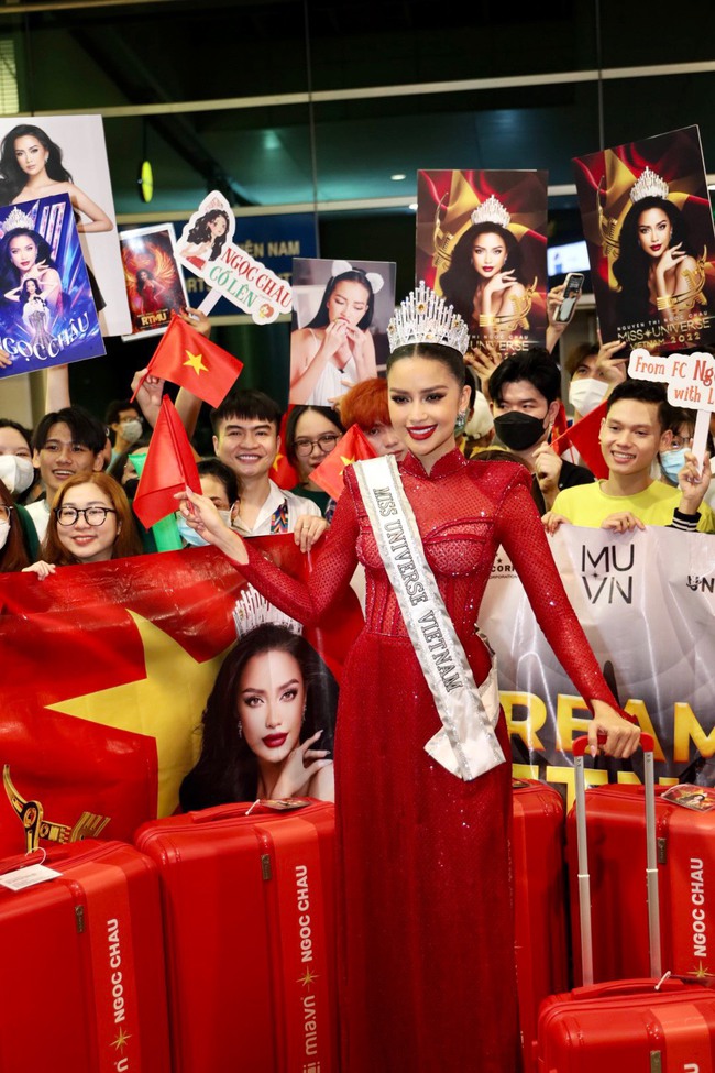 Ngọc Châu lên đường thi Miss Universe: Cả dàn Hoa - Á hậu ra tiễn, Thảo Nhi Lê tuyên bố làm 'nhà tài trợ vĩnh viễn' - Ảnh 3.