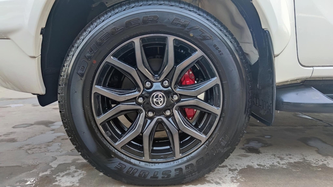 Đại lý chào bán Toyota Hilux GR Sport độc nhất Việt Nam: Giá 1,1 tỷ đồng, ngang tầm Ranger Raptor - Ảnh 4.