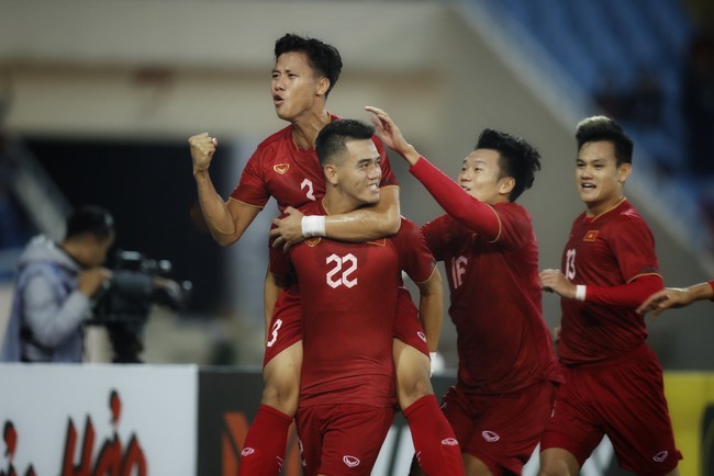 Tuyển Việt Nam tràn trề cơ hội chiếm ngôi nhất bảng B, AFF Cup 2022. Ảnh: Hoàng Linh