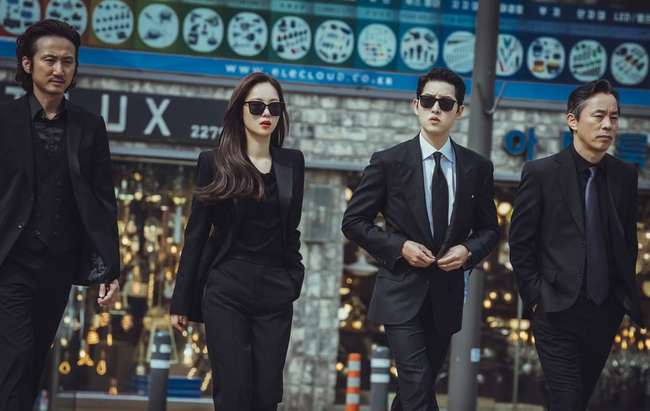 Song Joong Ki 3 năm sau ly hôn với Song Hye Kyo: Sự nghiệp, tình yêu thăng hoa, tài chính 'rủng rỉnh' - Ảnh 5.