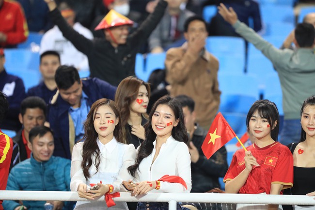 VTV6 trực tiếp bóng đá Việt Nam vs Malaysia: Quang Hải dự bị - Ảnh 10.